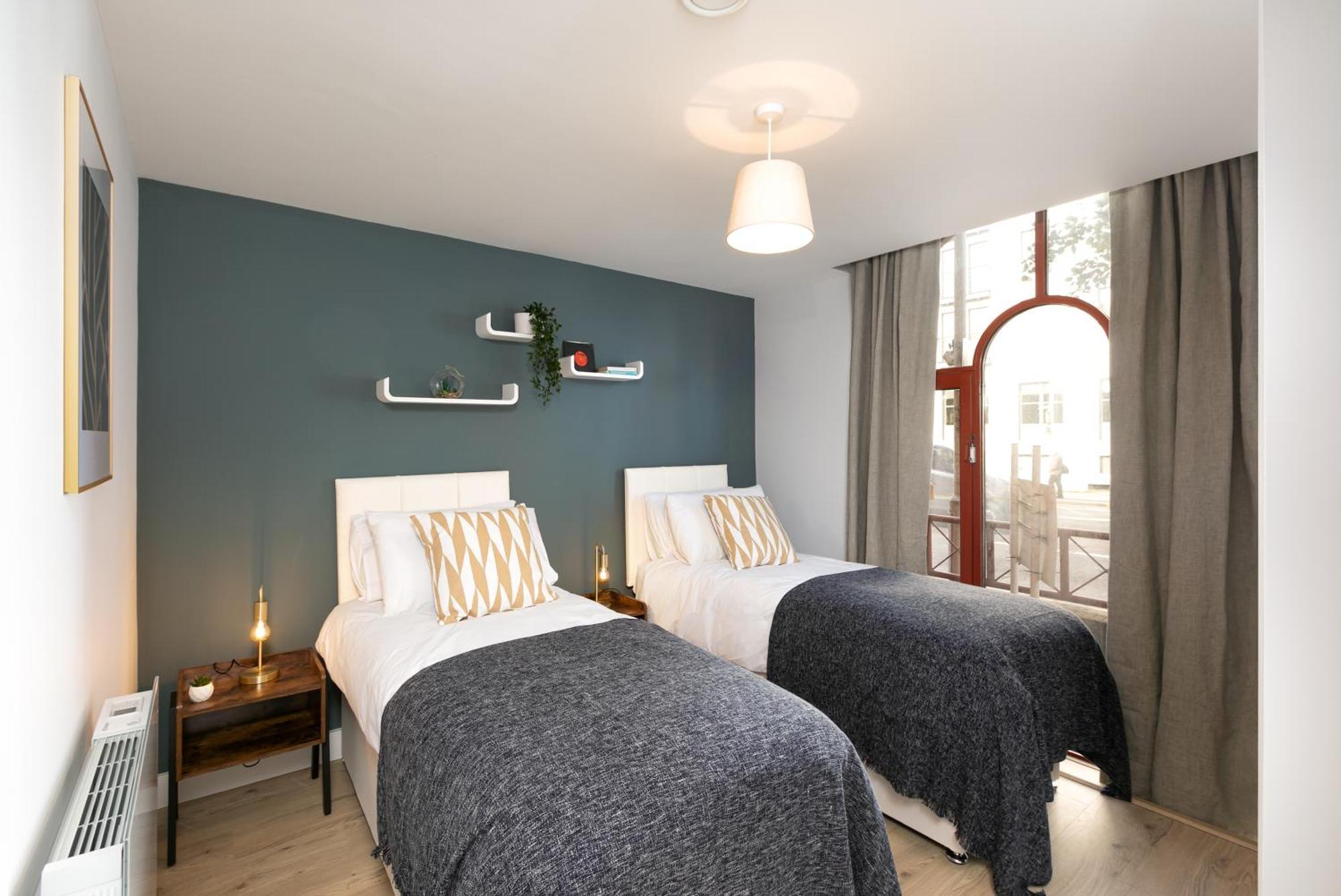 Wesley Gate Apartments - By Hostly Reading Ngoại thất bức ảnh